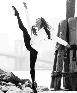 Black And White Misty Copeland Diamond Painting